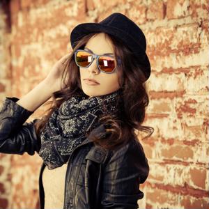 Last September, the company adopted a new B2B ecommerce platform to allow their business customers to shop and purchase Linda Farrow's sunglasses online.
