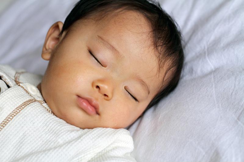 Establishing a bedtime routine can help children fall asleep more easily.